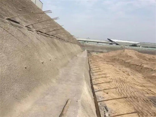 宛城河道边坡加固